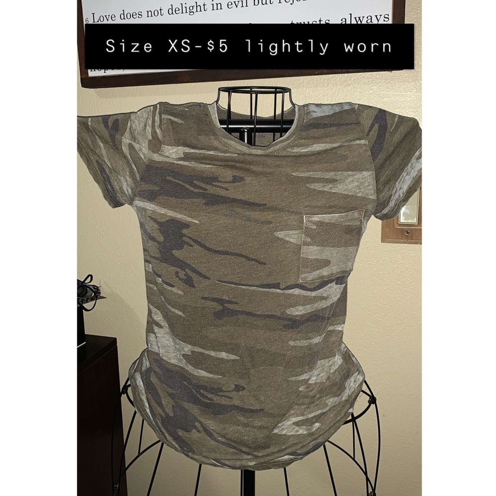 T-shirt